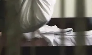 Grand-mère et jeune fille film hd porno gratuit